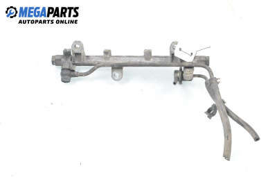 Fuel rail for Suzuki Baleno Hatchback I (03.1995 - 05.2002) 1.6 i 16V, 98 hp