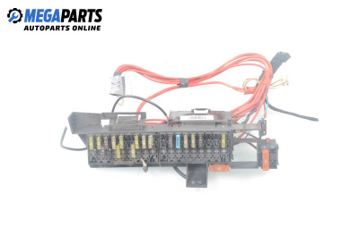 Fuse box for Mercedes-Benz E-Class Estate (S210) (06.1996 - 03.2003) E 290 T Turbo-D (210.217), 129 hp