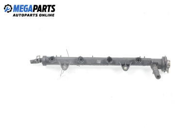 Fuel rail for Volkswagen Polo Hatchback II (10.1994 - 10.1999) 50 1.0, 50 hp