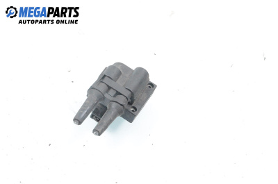 Bobină de aprindere for Volvo S40 I Sedan (07.1995 - 06.2004) 1.6, 105 hp