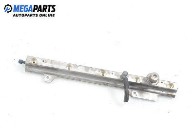 Fuel rail for Volvo S80 I Sedan (05.1998 - 02.2008) 2.0, 163 hp