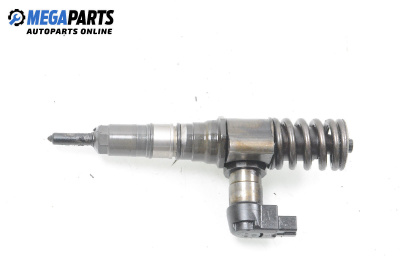 Diesel fuel injector for Volkswagen Passat V Sedan B6 (03.2005 - 12.2010) 2.0 TDI, 170 hp