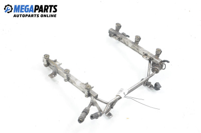 Fuel rail for Volkswagen Passat III Sedan B5 (08.1996 - 12.2001) 2.8 V6 Syncro/4motion, 193 hp