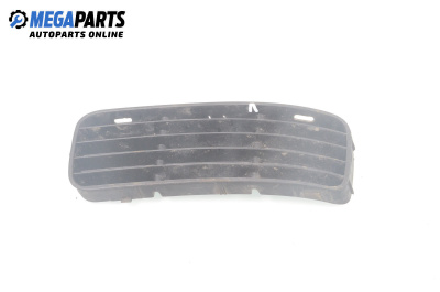 Grilă în bara de protecție for Volkswagen Polo Variant (04.1997 - 09.2001), combi, position: fața