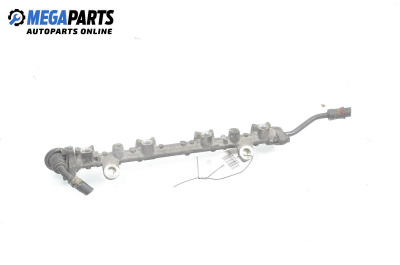 Fuel rail for Mitsubishi Carisma Hatchback (07.1995 - 06.2006) 1.8 (DA2A), 116 hp