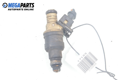 Gasoline fuel injector for Volkswagen Passat II Variant B3, B4 (02.1988 - 06.1997) 1.6, 101 hp, № 037906031