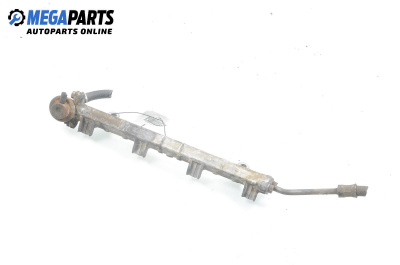 Rampă combustibil for Mitsubishi Colt V Hatchback (09.1995 - 09.2003) 1300 GL,GLX (CJ1A), 75 hp