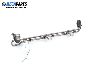 Fuel rail for Volkswagen Bora Variant (05.1999 - 05.2005) 2.3 V5, 150 hp