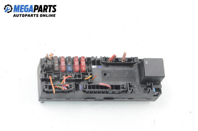 Fuse box for Mercedes-Benz E-Class Estate (S210) (06.1996 - 03.2003) E 290 T Turbo-D (210.217), 129 hp