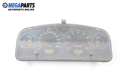 Instrument cluster for Toyota Avensis I Station Wagon (09.1997 - 02.2003) 1.6 (AT220, ZZT220), 110 hp