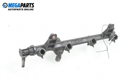 Fuel rail for Renault Symbol Sedan (02.1998 - 04.2008) 1.4, 75 hp