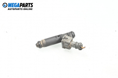 Gasoline fuel injector for Renault Symbol Sedan (02.1998 - 04.2008) 1.4, 75 hp