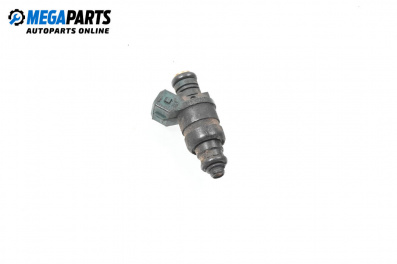 Gasoline fuel injector for Volkswagen Bora Sedan (10.1998 - 12.2013) 1.6, 101 hp