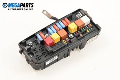 Fuse box for Opel Signum Hatchback (05.2003 - 12.2008) 1.9 CDTI, 150 hp