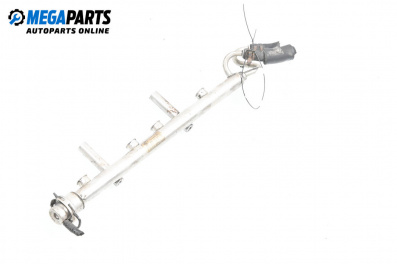 Rampă combustibil for Volkswagen Passat II Variant B3, B4 (02.1988 - 06.1997) 2.0, 115 hp