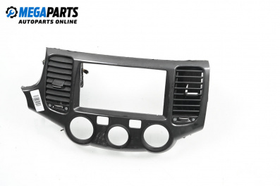 Central console for Kia Magentis Sedan II (10.2005 - 12.2010)