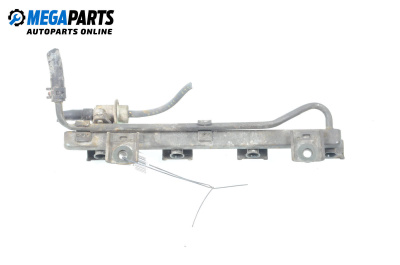 Fuel rail for Suzuki Baleno Hatchback I (03.1995 - 05.2002) 1.3 i 16V, 85 hp