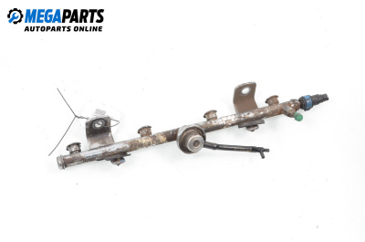 Fuel rail for Mazda 6 Sedan I (06.2002 - 12.2008) 2.0, 141 hp