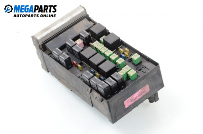 Fuse box for Chrysler Voyager Minivan IV (09.1999 - 12.2008) 2.5 CRD, 141 hp