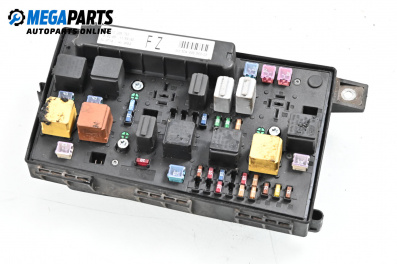 Fuse box for Opel Astra H Hatchback (01.2004 - 05.2014) 1.9 CDTI, 150 hp