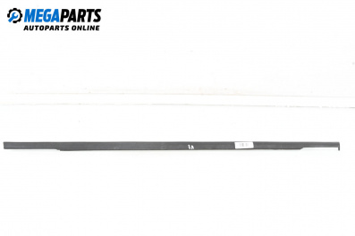 Material profilat ușă for Volkswagen Touareg SUV II (01.2010 - 03.2018), suv, position: stânga - spate