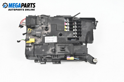 Sicherungskasten for Volkswagen Touareg SUV II (01.2010 - 03.2018) 3.0 V6 TDI, 245 hp, № 7P0 937 548 F