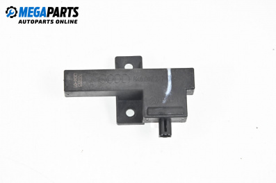 Antenă intrare fără cheie for Volkswagen Touareg SUV II (01.2010 - 03.2018), № 8K0 907 247