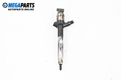 Diesel fuel injector for Toyota Corolla Verso II (03.2004 - 04.2009) 2.2 D-4D (AUR10), 136 hp