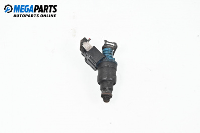 Gasoline fuel injector for Volkswagen Golf III Variant (07.1993 - 04.1999) 1.6, 101 hp