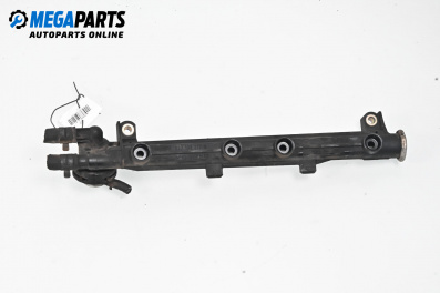 Fuel rail for Volkswagen Golf III Variant (07.1993 - 04.1999) 1.6, 101 hp, № 037 133 317