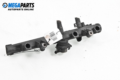 Fuel rail for Seat Cordoba Vario II (06.1999 - 12.2002) 1.4, 60 hp