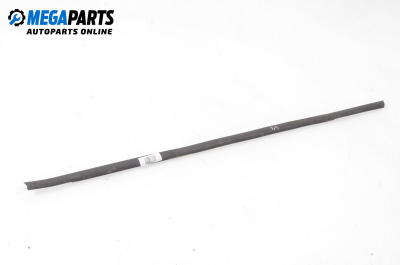 Material profilat ușă for Volvo V50 Estate (12.2003 - 12.2012), combi, position: dreaptă - spate