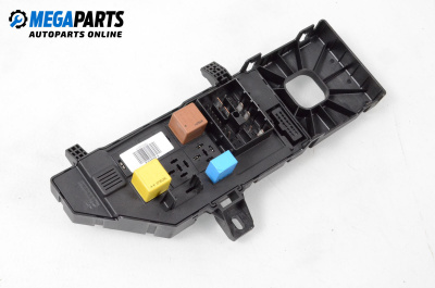 Fuse box for Opel Vectra C Sedan (04.2002 - 01.2009) 1.8, 140 hp