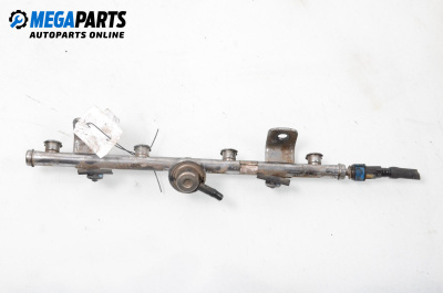 Fuel rail for Mazda 6 Hatchback I (08.2002 - 12.2008) 2.0, 141 hp