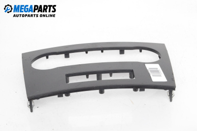 Zentralkonsole for Mercedes-Benz B-Class Hatchback I (03.2005 - 11.2011)