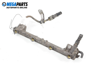 Fuel rail for Opel Omega B Estate (03.1994 - 07.2003) 2.0 16V, 136 hp