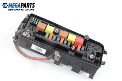 Fuse box for Opel Vectra C GTS (08.2002 - 01.2009) 2.2 DTI 16V, 125 hp