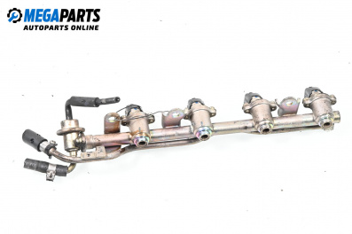 Fuel rail with injectors for Nissan Micra II Hatchback (01.1992 - 02.2003) 1.3 i 16V, 75 hp