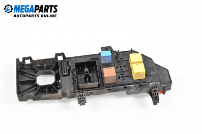 Tablou cu siguranțe for Opel Vectra C GTS (08.2002 - 01.2009) 2.2 DTI 16V, 125 hp