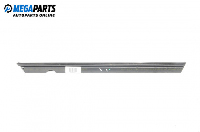 Material profilat exterior for Mercedes-Benz C-Class Sedan (W204) (01.2007 - 01.2014), sedan, position: stânga