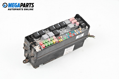 Fuse box for Land Rover Discovery III SUV (07.2004 - 09.2009) 2.7 TD 4x4, 190 hp