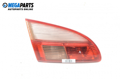 Inner tail light for Toyota Avensis I Station Wagon (09.1997 - 02.2003), station wagon, position: left