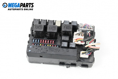 Fuse box for Infiniti G Sedan (10.2002 - 12.2007) 35, 260 hp