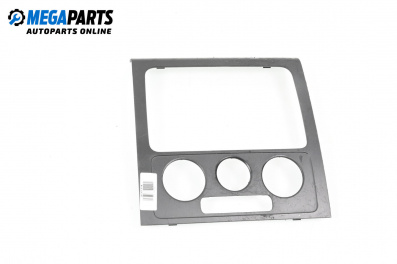 Zentralkonsole for Volkswagen Touran Minivan I (02.2003 - 05.2010)