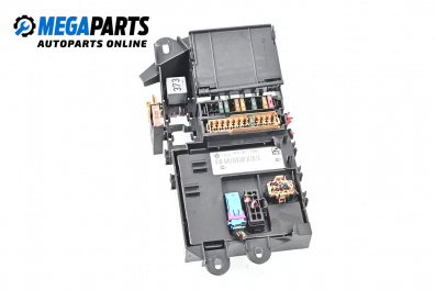 Fuse box for Audi A6 Sedan C6 (05.2004 - 03.2011) 2.0 TDI, 140 hp