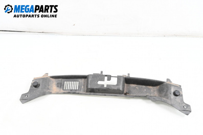 Verkleidung über radiator for Volvo V50 Estate (12.2003 - 12.2012), 5 türen, combi