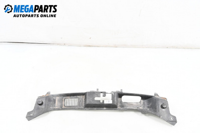 Verkleidung über radiator for Volvo V50 Estate (12.2003 - 12.2012), 5 türen, combi