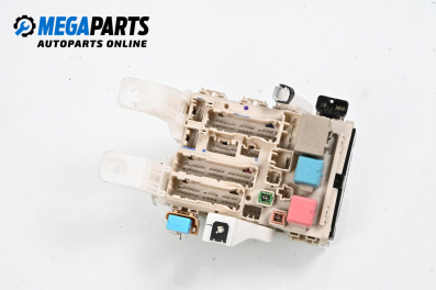 Fuse box for Toyota Prius II Hatchback (09.2003 - 12.2009) 1.5 Hybrid, 78 hp