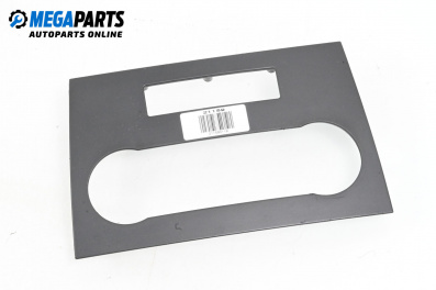 Zentralkonsole for Mercedes-Benz B-Class Hatchback I (03.2005 - 11.2011)