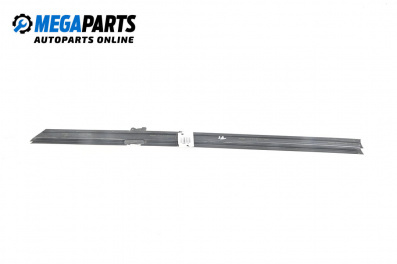 Material profilat ușă for BMW 5 Series F10 Touring F11 (11.2009 - 02.2017), combi, position: dreaptă - spate